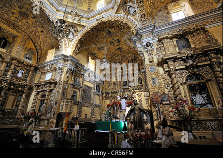 Reich verzierte Innenraum der Kirche Iglesia San Francisco de Acatepec, Mexiko, Lateinamerika, Nordamerika Stockfoto