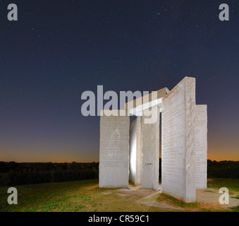 Die geheimnisvolle Georgia Guidestones in Elbert County, Georgia, USA. Stockfoto