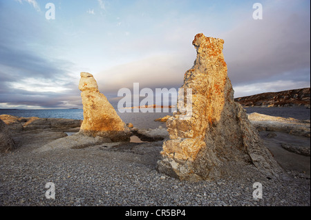 Norwegen, Lappland, Finnmark County, Lakselv, Billefjord Halbinsel, Trollholmsundet Website, Erosion auf Dolomiten Stockfoto