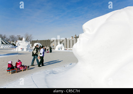 Kanada, Provinz Manitoba, Winnipeg, Fort Gibraltar, Festival du Voyageur, internationalen Wettbewerb der Schnee Skulptur Stockfoto