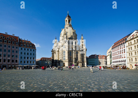 Die wieder aufgebaute Frauenkirche, wie gesehen von Neumarkt Quadrat, Dresden, Sachsen, Deutschland, Europa Stockfoto