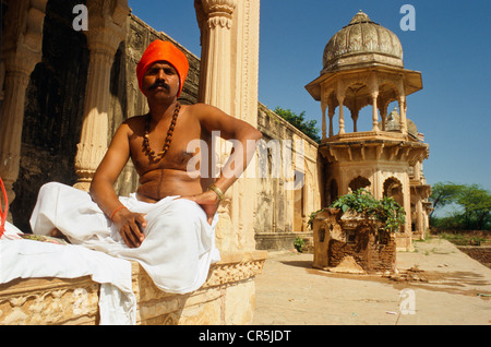 Lokalen Brahmane bei Kusum Sarowar, wichtige Krishna legen Sie in der Nähe von Mathura, Uttar Pradesh, Indien, Asien Stockfoto