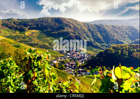 Die Stadt Mayschoss im Ahrtal Tal, Rheinland-Pfalz, Deutschland, Europa Stockfoto