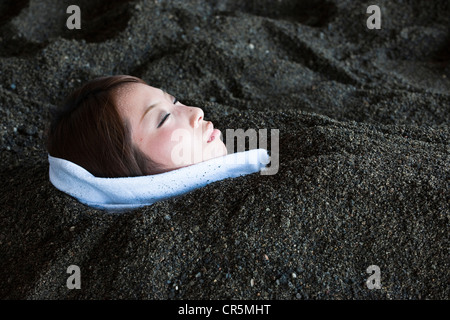 Japan, Kyushu Insel, Stadt Ibusuki, Bad heißen Sand am Strand von Ibusuki Sunamushi Onsen Stockfoto