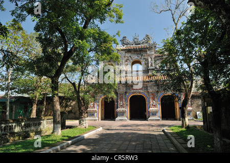 Hien Nhon East Gate an der Zitadelle, Hofburg Hoang Thanh, Verbotene Stadt, Hue, UNESCO World Heritage Site, Vietnam, Asien Stockfoto