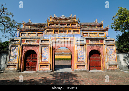 Westtor, Chuong Duc Hoang Thanh Kaiserpalast, Verbotene Stadt, Hue, UNESCO World Heritage Site, Vietnam, Asien Stockfoto