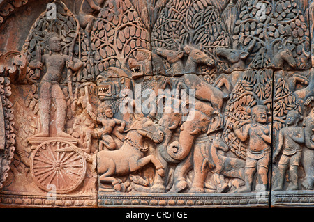 Indra, Gott des Himmels, die Freigabe von Regen in einem Versuch, das Feuer von Agni, Szene, Krishna und seine erstellt zu löschen Stockfoto