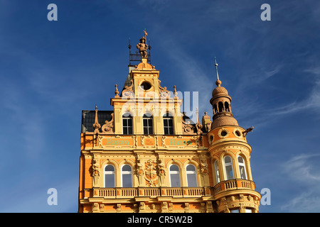 Fassade eines Hauses in den wichtigsten Platz von Ceske Budejovice, South Bohemia, Böhmen, Tschechische Republik, Europa Stockfoto