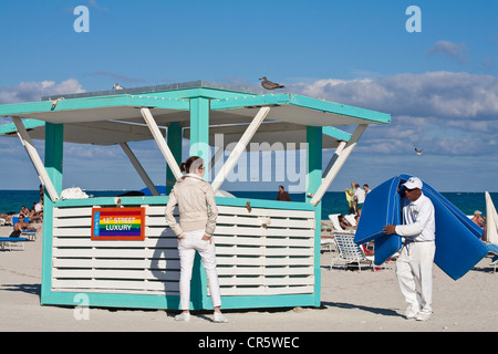 USA-Florida Miami Beach South Beach Strand Arbeiter Ebene des 12. Jahrhunderts entspricht Sammelpunkt von gay Stockfoto