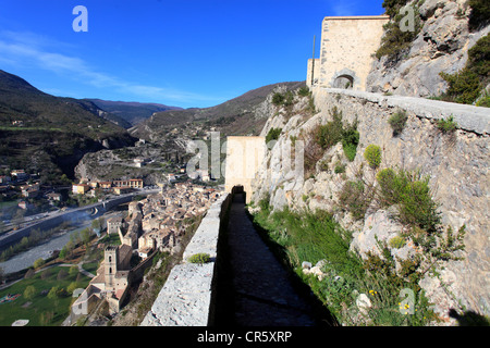 Das mittelalterliche Dorf Entrevaux im Var-Tal, Alpes de Haute Provence, 04, PACA Stockfoto