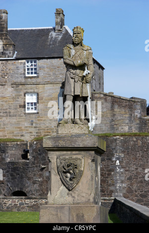 Robert der Bruce-Statue außerhalb Stirling Castle Schottland, Vereinigtes Königreich Stockfoto