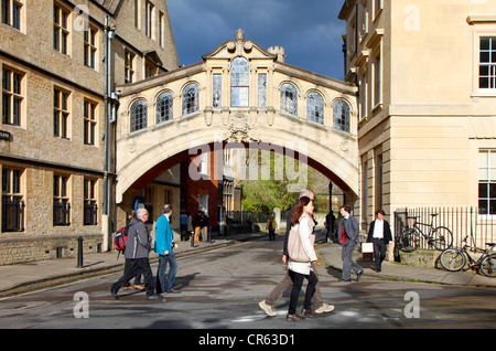 Hertford College, Seufzerbrücke, Verbindung zwischen alt- und Neubau der Hochschule. Stockfoto