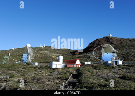 Cherenkov telescope, Spiegelteleskope, MAGIC-Teleskop, Roque de Los Muchachos Observatorium, Gran Telescopio Canarias Stockfoto