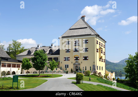 Hotel Schloss Fuschl Schloss, See Fuschlsee, Salzkammergut, Salzburg, Österreich, Europa Stockfoto