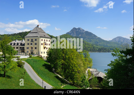 Hotel Schloss Fuschl Schloss, See Fuschlsee, Salzkammergut, Salzburg, Österreich, Europa Stockfoto