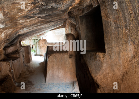 Quenko Inka-Stätte, Labyrinthe, die in den Felsen gehauen, Peru, Cuzco Provinz Altar Stockfoto