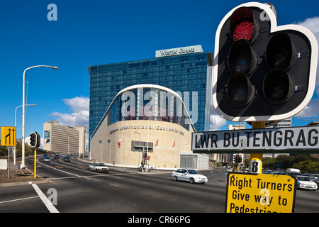 Südafrika, Western Cape, Cape Town, International Convention Centre (CTICC) und Westin Grand hotel Stockfoto