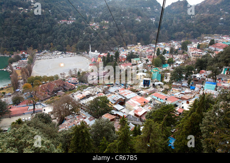 Blick von der Seilbahn auf Nainital, Nainital Bezirk, Uttarakhand, Nordindien, Indien, Asien Stockfoto