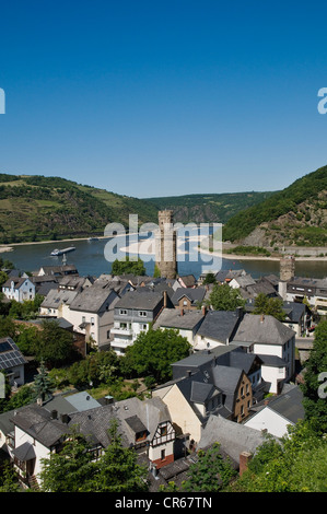 Bacharach am Rhein, mit Blick auf die Altstadt und den Rhein, Hertiage UNESCO-Weltkulturerbe, Oberes Mittelrheintal Stockfoto