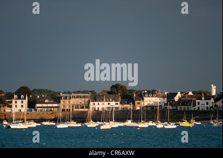 Frankreich, Morbihan, Golf von Morbihan, Arzon, Blick auf Port Navalo Stockfoto