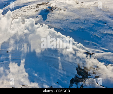 Dampf steigt aus geothermischen Gebiet, Hrafntinnusker, Hochland Island Stockfoto