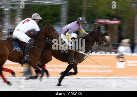 Sven Schneider, links, Radio Gong 96, 3 Polo Team, Cristobal Durrieu, rechts, Baltic Polo Events Polo Team Stockfoto