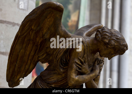 Engel Skulptur am Altar der Kathedrale von Rouen, Haute-Normandie, Frankreich Stockfoto