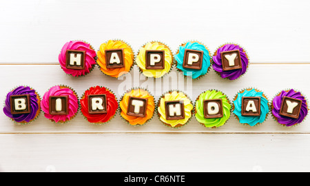 Alles Gute zum Geburtstag-Muffins Stockfoto