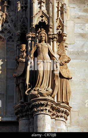 Hohen gotischen Figuren am Stephansdom, St.-Stephans Kathedrale, Stephansplatz, Wien, Austria, Europe Stockfoto