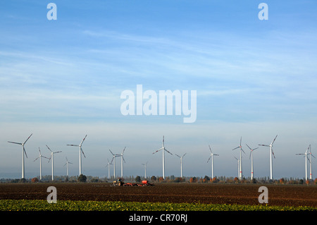 Windkraftanlagen in Eisenberg, Sachsen-Anhalt, Deutschland, Europa Stockfoto