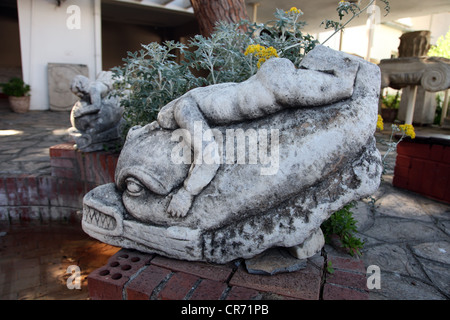 Ephesus archäologische Museum Skulptur eines jungen auf einem Delphin, Ephesus; Turkei Stockfoto