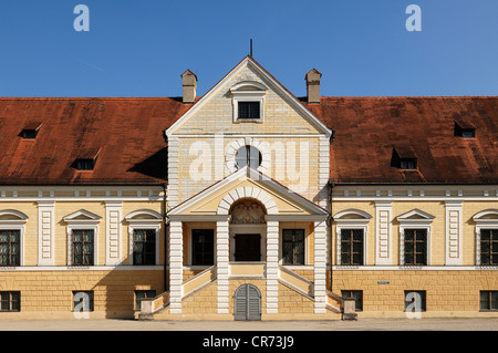 Eingang Fassade, Old Schleißheim Palace, 1617-1623, Max-Emanuel-Platz Platz 1, Oberschleißheim, Bayern, Deutschland, Europa Stockfoto