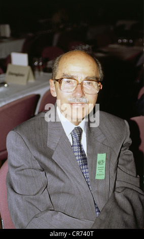 Habsburg, Otto von, 20.11.1912 - 4.7.2011, Österreicher - Deutscher Politiker (CSU), Mitglied des Europäischen Parlaments 17.7.1979 - 19.7.1999, halbe Länge, 1990er Jahre, Stockfoto