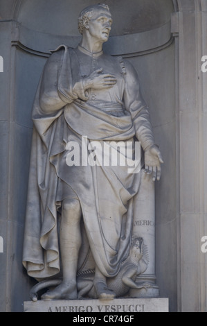 Vespucci, Amerigo, 9.3.1454 - 22.2.1512, italienischer Seefahrer, voller Länge, Statue, Uffizien, Florenz, Italien, Stockfoto