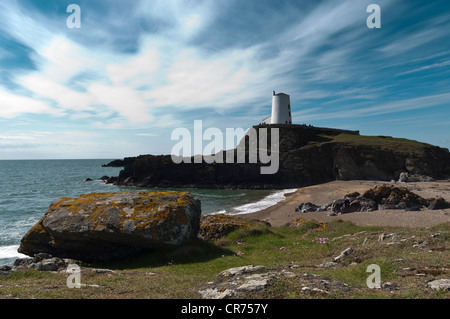 Der alte Leuchtturm Porth Twr-Mawr auf Llanddwyn Insel Anglesey North Wales Stockfoto