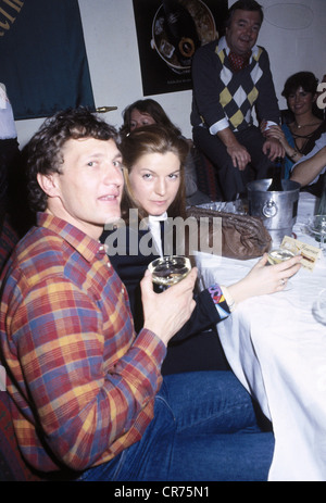 Klammer, Franz, * 3.12.1953, Österreichischer Sportler (alpiner Skifahrer), halbe Länge, bei einem Schönheitswettbewerb in Kitzbühel, 1980er Jahre, Stockfoto