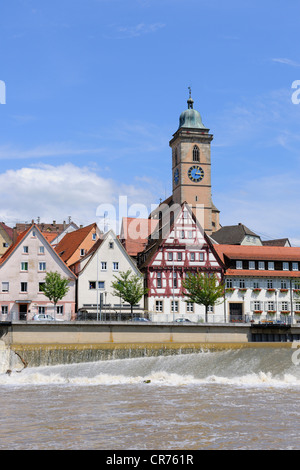 Stadtkirche Sankt Laurentius-Kirche auf dem Neckar Fluss, Nürtingen, Baden-Württemberg, Deutschland, Europa, PublicGround Stockfoto