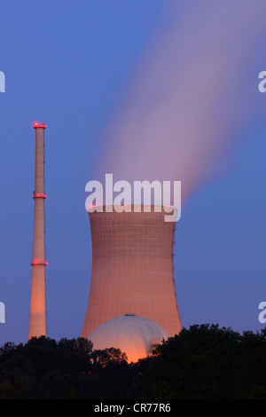 E.ON Grafenrheinfeld Atomkraftwerk, Kühltürme, in der Nähe von Schweinfurt, Bayern, Deutschland, Europa Stockfoto