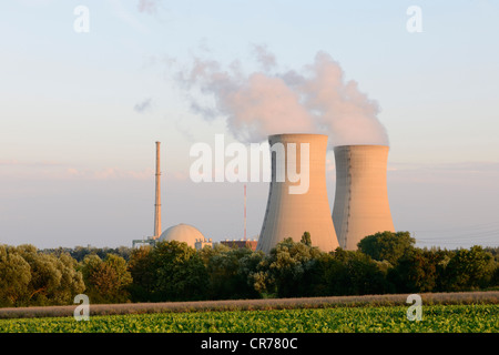 E.ON Grafenrheinfeld Atomkraftwerk, cooling Towers, Schweinfurt, Bayern, Deutschland, Europa Stockfoto