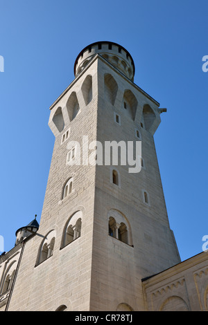 Turm im Hof von Schloss Neuschwanstein Castle, in der Nähe von Füssen, Ostallgaeu, Allgäu, Bayern, Deutschland, Europa Stockfoto