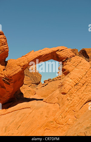 Arch Rock im Abendlicht, Valley of Fire, Nevada, USA Stockfoto