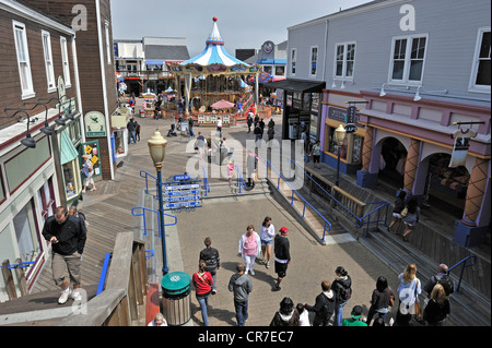 Touristen auf Pier 39, San Francisco, San Francisco, USA Stockfoto