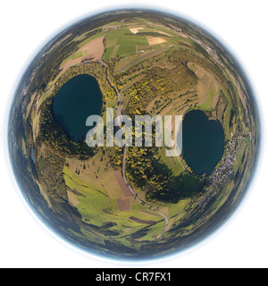 Luftbild, aufgenommen mit einem fisheye-Objektiv, Flughafen Daun, Maare, Daun, Schalkenmehren, Eifel-Bergkette, Rheinland-Pfalz Stockfoto