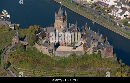 Antenne zu sehen, Cochem Kaiserburg, Mosel River, Cochem, Eifel-Bergkette, Rheinland-Pfalz, Deutschland, Europa Stockfoto