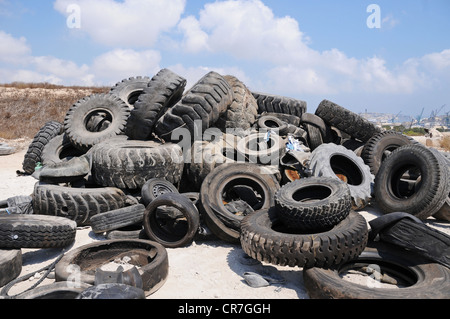 Eine bürgerliche Annehmlichkeit Website wo Reifen recycelt werden. Stockfoto