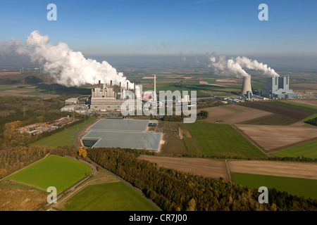 Luftbild, alte und neue Kraftwerke, Braunkohle befeuerten Kraftwerks Niederaußem, RWE-Power, Nordrhein Westfalen, Rheinland Stockfoto