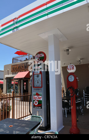 Bahnhof 66 italienisches Bistro Restaurant in Williams, eine alte historische Route 66 Stadt in Arizona, USA Stockfoto