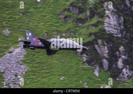 Eine Hawk T1, gemalt in speziellen Bomber Befehl Livree des 95 Jahrestages der RAF 100 Sqn Stockfoto