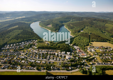 Luftaufnahme, Breitenbachtalsperre Stausee, dam von der Breitenbachstausees-Stausee in der Nähe von Hilchenbach in des Rothaargebirges Stockfoto