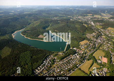 Luftaufnahme, Breitenbachtalsperre Stausee, dam von der Breitenbachstausees-Stausee in der Nähe von Hilchenbach in des Rothaargebirges Stockfoto